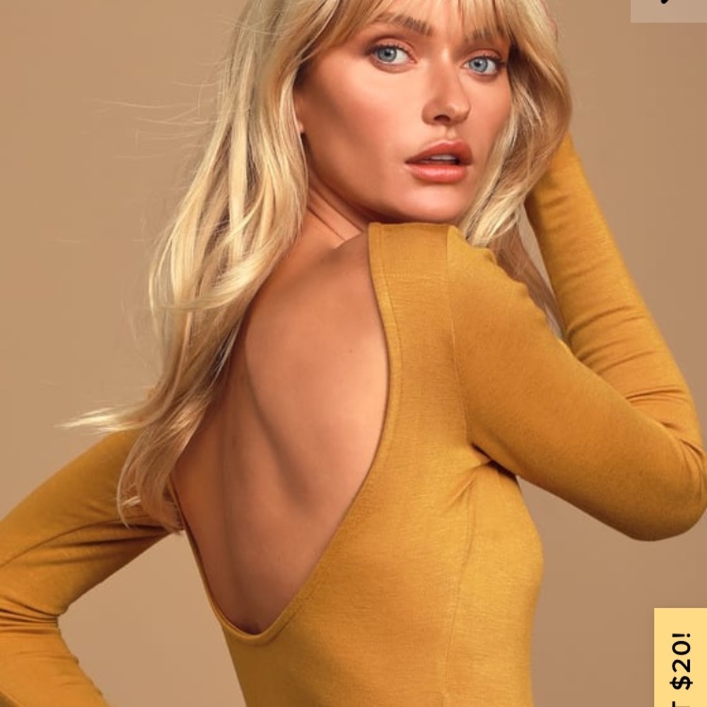 Lulu’s long sleeve scoop back body suit - SM
